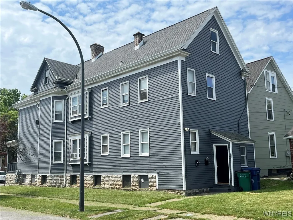 88 Arnold Street, Buffalo, New York 14213, Buffalo, New York 14213, 7 Bedrooms Bedrooms, ,4 BathroomsBathrooms,Residential,For Sale,88 Arnold Street, Buffalo, New York 14213,B1625652