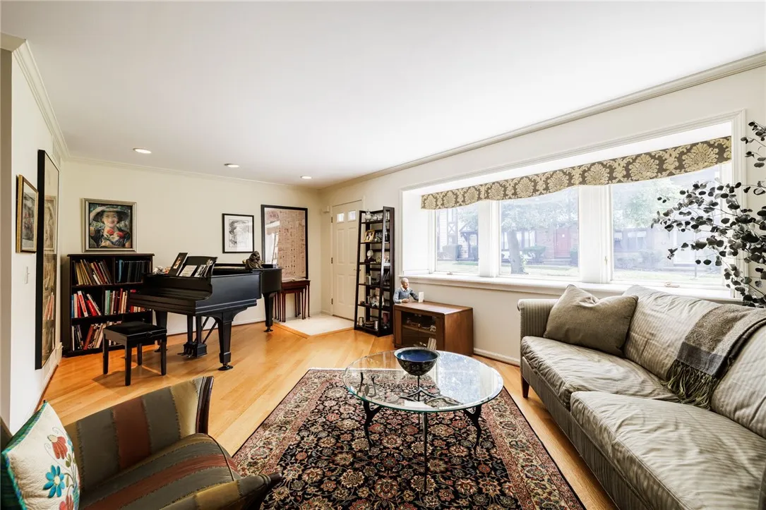 94 Camberley Place, Penfield, New York 14526, Penfield, New York 14526, 2 Bedrooms Bedrooms, 6 Rooms Rooms,2 BathroomsBathrooms,Residential,Closed,94 Camberley Place, Penfield, New York 14526,0,R1630565