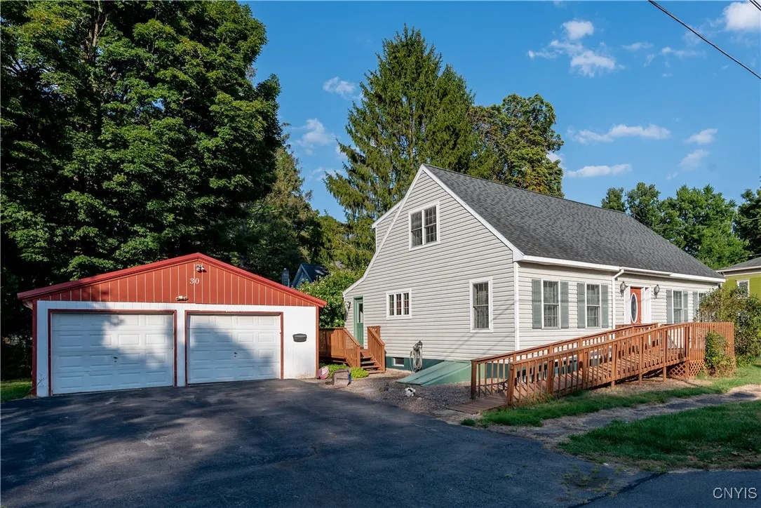 30 Jefferson Street, Schroeppel, New York 13135, Schroeppel, New York 13135, 4 Bedrooms Bedrooms, 11 Rooms Rooms,3 BathroomsBathrooms,Residential,Closed,30 Jefferson Street, Schroeppel, New York 13135,0,S1630321