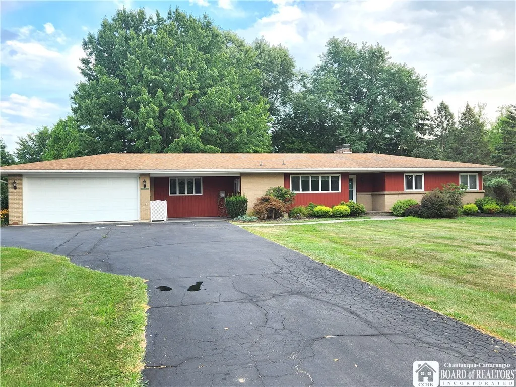 4539 Berry Road, Pomfret, New York 14063, Pomfret, New York 14063, 3 Bedrooms Bedrooms, 8 Rooms Rooms,1 BathroomBathrooms,Residential,Closed,4539 Berry Road, Pomfret, New York 14063,0,R1630588