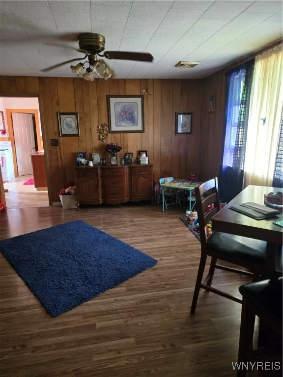 129 Gorski Street, Buffalo, New York 14206, Buffalo, New York 14206, 3 Bedrooms Bedrooms, ,2 BathroomsBathrooms,Residential,For Sale,129 Gorski Street, Buffalo, New York 14206,B1626109