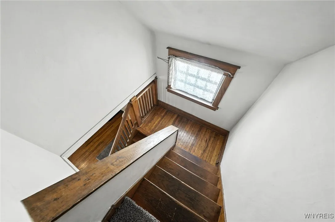 33 Nicholson Street, Buffalo, New York 14214, Buffalo, New York 14214, 4 Bedrooms Bedrooms, 7 Rooms Rooms,1 BathroomBathrooms,Residential,Closed,33 Nicholson Street, Buffalo, New York 14214,0,B1630366