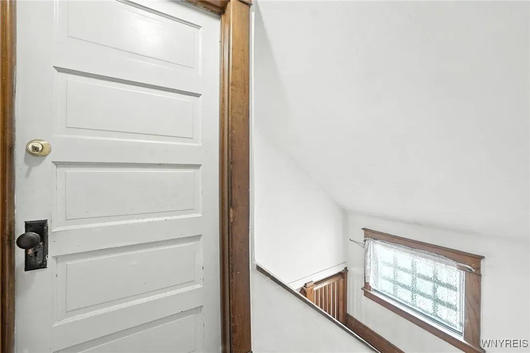 33 Nicholson Street, Buffalo, New York 14214, Buffalo, New York 14214, 4 Bedrooms Bedrooms, 7 Rooms Rooms,1 BathroomBathrooms,Residential,Closed,33 Nicholson Street, Buffalo, New York 14214,0,B1630366