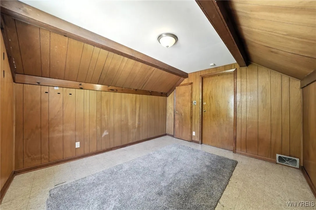 33 Nicholson Street, Buffalo, New York 14214, Buffalo, New York 14214, 4 Bedrooms Bedrooms, 7 Rooms Rooms,1 BathroomBathrooms,Residential,Closed,33 Nicholson Street, Buffalo, New York 14214,0,B1630366