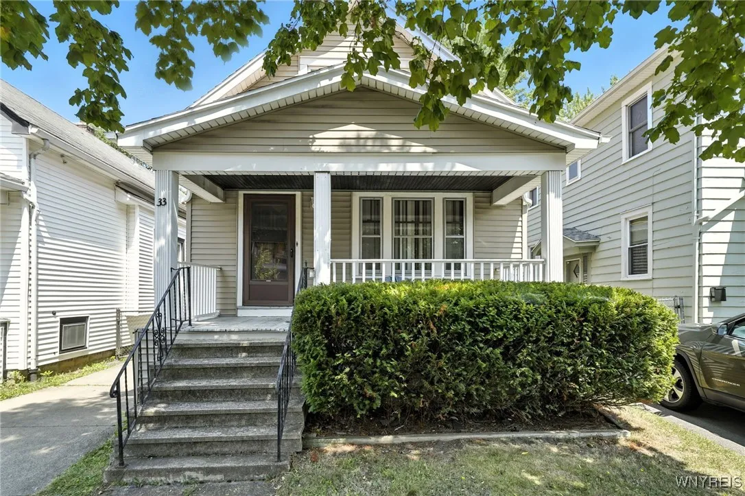 33 Nicholson Street, Buffalo, New York 14214, Buffalo, New York 14214, 4 Bedrooms Bedrooms, 7 Rooms Rooms,1 BathroomBathrooms,Residential,Closed,33 Nicholson Street, Buffalo, New York 14214,0,B1630366