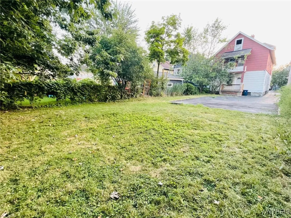 21 Sterling Avenue, Buffalo, New York 14216, Buffalo, New York 14216, 6 Bedrooms Bedrooms, ,2 BathroomsBathrooms,Residential,For Sale,21 Sterling Avenue, Buffalo, New York 14216,0,B1630608
