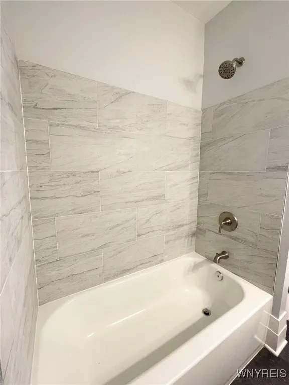 21 Sterling Avenue, Buffalo, New York 14216, Buffalo, New York 14216, 6 Bedrooms Bedrooms, ,2 BathroomsBathrooms,Residential,For Sale,21 Sterling Avenue, Buffalo, New York 14216,0,B1630608