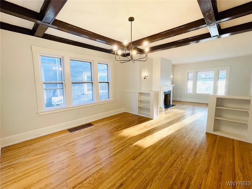 21 Sterling Avenue, Buffalo, New York 14216, Buffalo, New York 14216, 6 Bedrooms Bedrooms, ,2 BathroomsBathrooms,Residential,For Sale,21 Sterling Avenue, Buffalo, New York 14216,0,B1630608