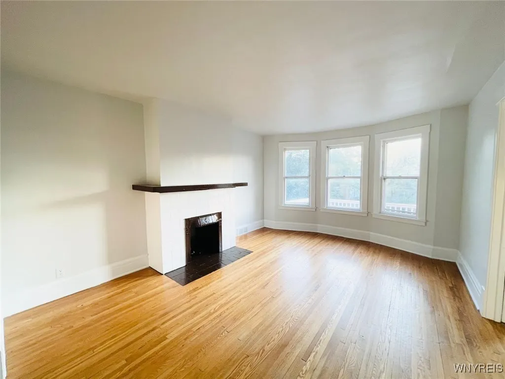21 Sterling Avenue, Buffalo, New York 14216, Buffalo, New York 14216, 6 Bedrooms Bedrooms, ,2 BathroomsBathrooms,Residential,For Sale,21 Sterling Avenue, Buffalo, New York 14216,0,B1630608