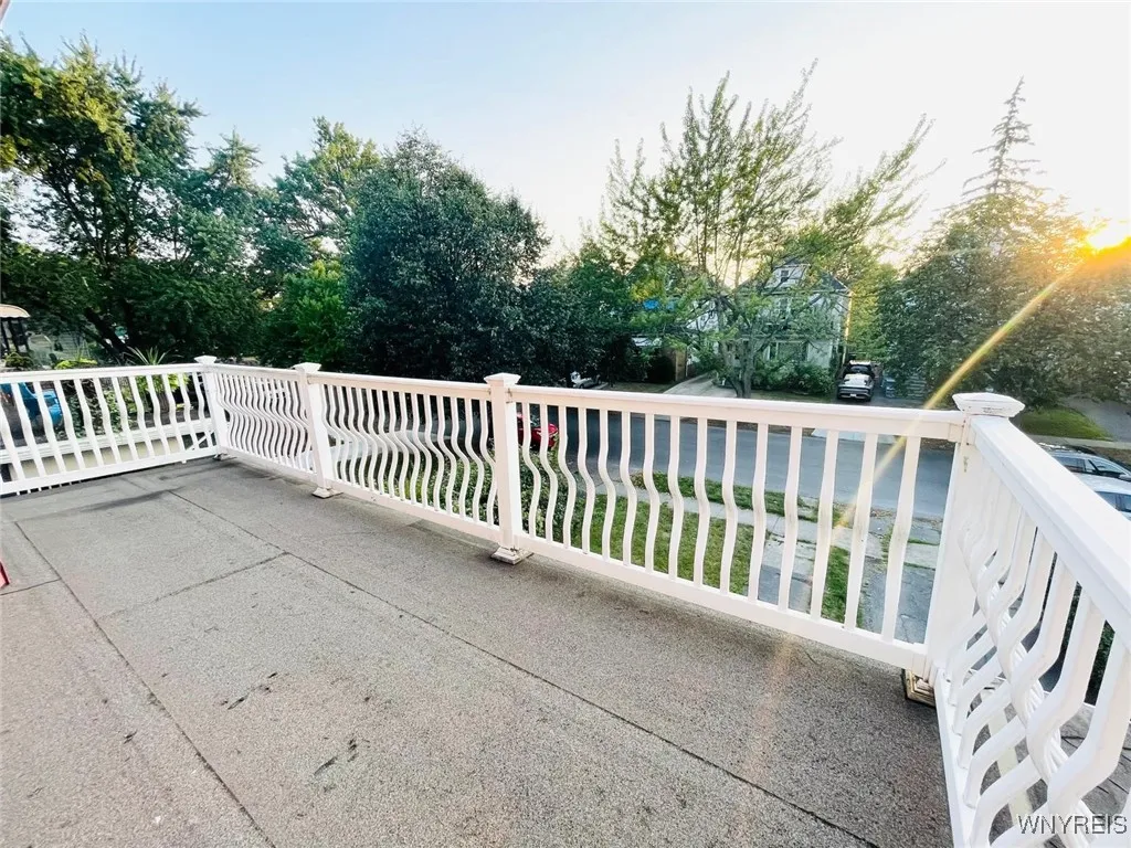 21 Sterling Avenue, Buffalo, New York 14216, Buffalo, New York 14216, 6 Bedrooms Bedrooms, ,2 BathroomsBathrooms,Residential,For Sale,21 Sterling Avenue, Buffalo, New York 14216,0,B1630608