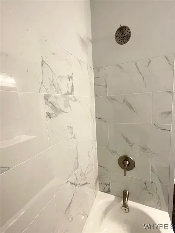 21 Sterling Avenue, Buffalo, New York 14216, Buffalo, New York 14216, 6 Bedrooms Bedrooms, ,2 BathroomsBathrooms,Residential,For Sale,21 Sterling Avenue, Buffalo, New York 14216,0,B1630608