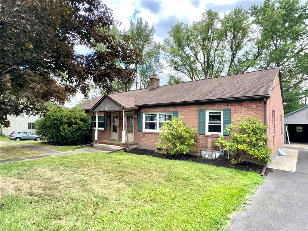 17-19 Owen Street, Corning, New York 14830, Corning, New York 14830, 4 Bedrooms Bedrooms, ,3 BathroomsBathrooms,Residential,For Sale,17-19 Owen Street, Corning, New York 14830,0,R1630586