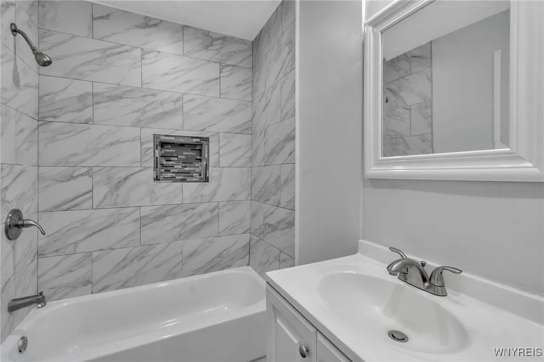2nd floor bath