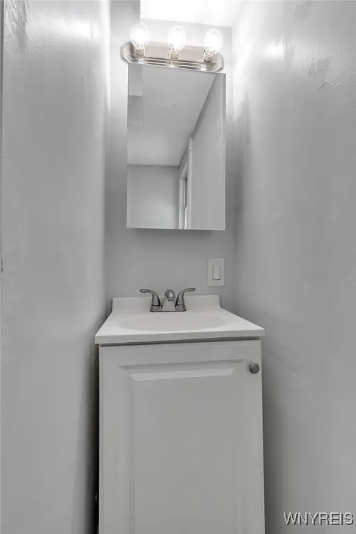 1st floor bathroom