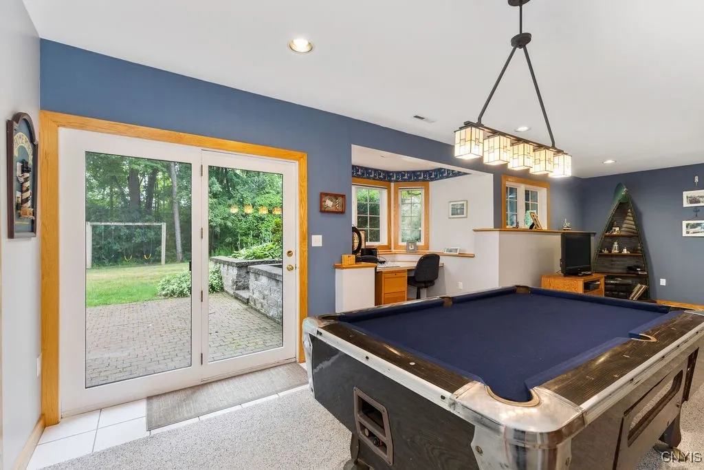 8824 Madeleine Drive, Lysander, New York 13027, Lysander, New York 13027, 4 Bedrooms Bedrooms, 10 Rooms Rooms,3 BathroomsBathrooms,Residential,Closed,8824 Madeleine Drive, Lysander, New York 13027,0,S1630464