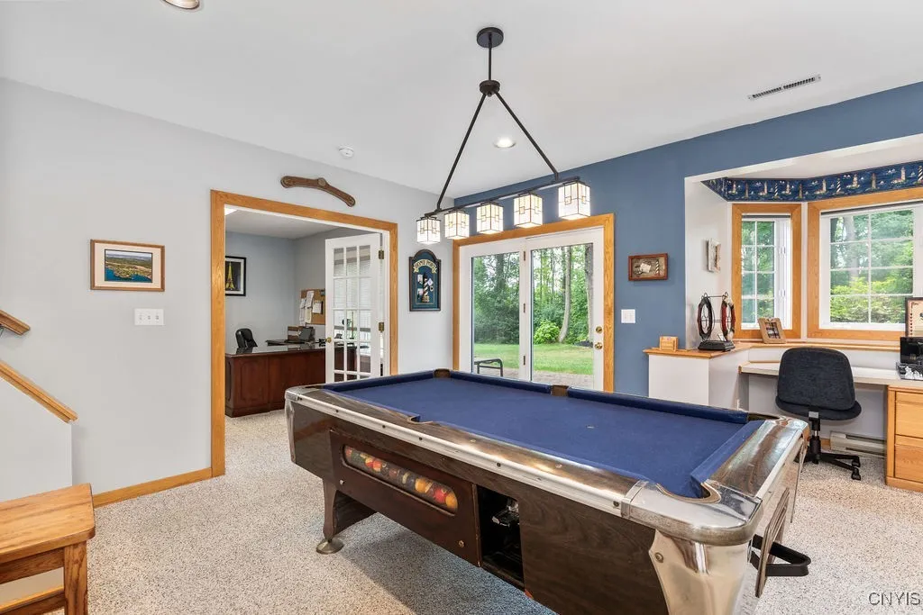 8824 Madeleine Drive, Lysander, New York 13027, Lysander, New York 13027, 4 Bedrooms Bedrooms, 10 Rooms Rooms,3 BathroomsBathrooms,Residential,Closed,8824 Madeleine Drive, Lysander, New York 13027,0,S1630464