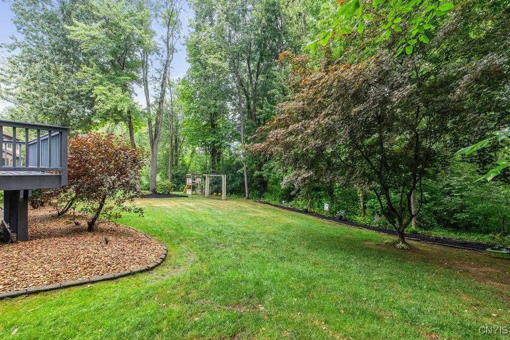8824 Madeleine Drive, Lysander, New York 13027, Lysander, New York 13027, 4 Bedrooms Bedrooms, 10 Rooms Rooms,3 BathroomsBathrooms,Residential,Closed,8824 Madeleine Drive, Lysander, New York 13027,0,S1630464