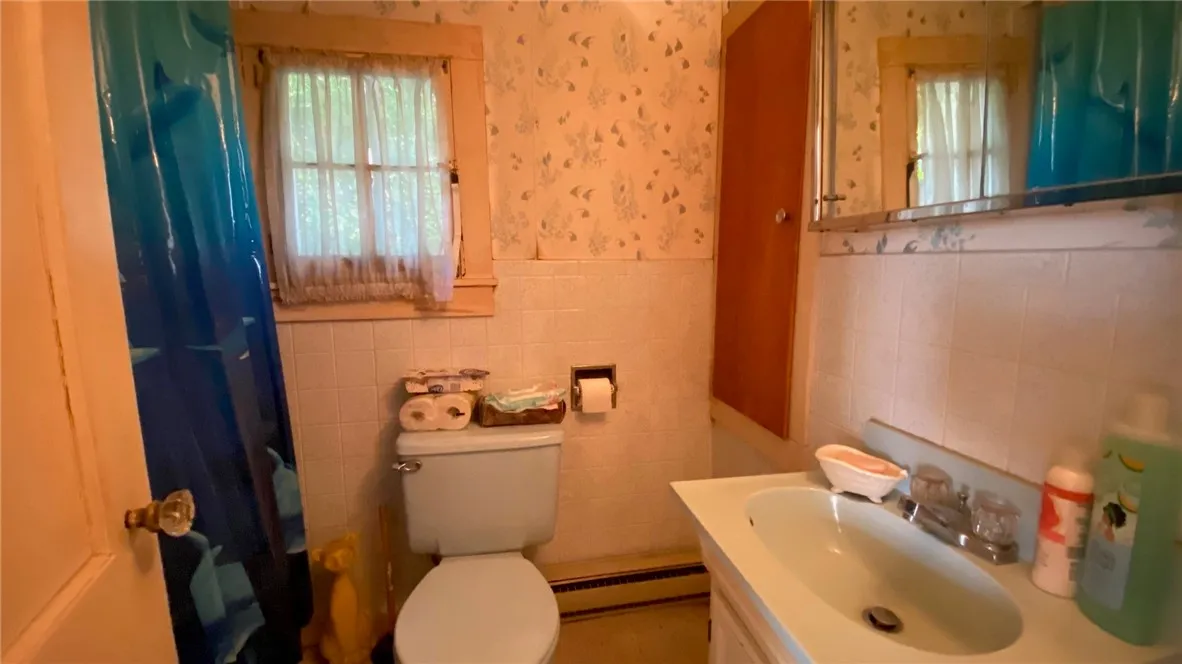 941 State Route 245, Middlesex, New York 14507, Middlesex, New York 14507, 3 Bedrooms Bedrooms, 9 Rooms Rooms,2 BathroomsBathrooms,Residential,Closed,941 State Route 245, Middlesex, New York 14507,0,R1630606