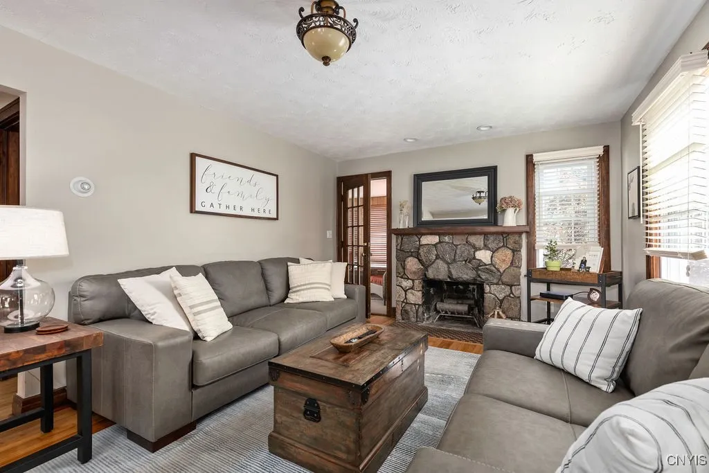 219 Breakspear Road, Geddes, New York 13219, Geddes, New York 13219, 4 Bedrooms Bedrooms, 11 Rooms Rooms,3 BathroomsBathrooms,Residential,Closed,219 Breakspear Road, Geddes, New York 13219,0,S1630414