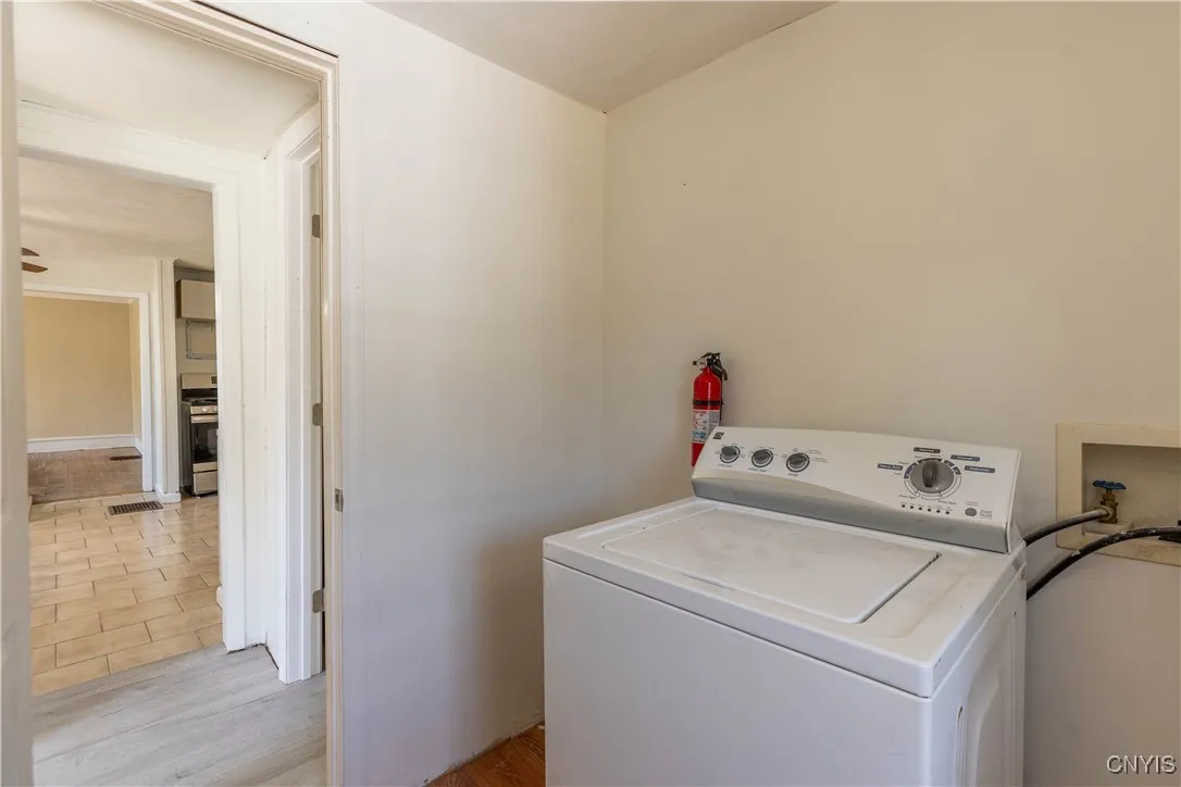 15 James Street, Schroeppel, New York 13135, Schroeppel, New York 13135, 3 Bedrooms Bedrooms, 7 Rooms Rooms,2 BathroomsBathrooms,Residential,For Sale,15 James Street, Schroeppel, New York 13135,S1627980