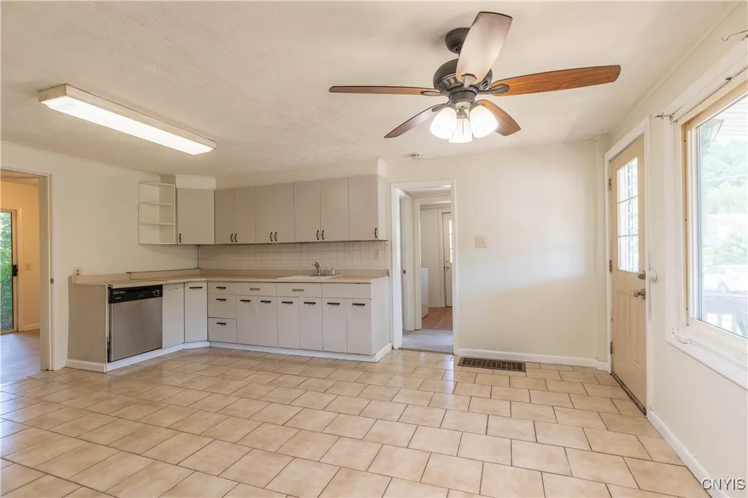 15 James Street, Schroeppel, New York 13135, Schroeppel, New York 13135, 3 Bedrooms Bedrooms, 7 Rooms Rooms,2 BathroomsBathrooms,Residential,For Sale,15 James Street, Schroeppel, New York 13135,S1627980
