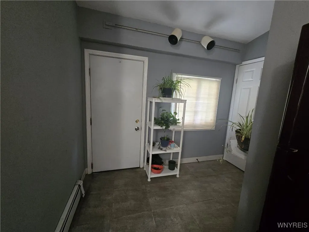 91 Mayer Avenue, Buffalo, New York 14207, Buffalo, New York 14207, 3 Bedrooms Bedrooms, 6 Rooms Rooms,1 BathroomBathrooms,Residential,For Sale,91 Mayer Avenue, Buffalo, New York 14207,B1630532