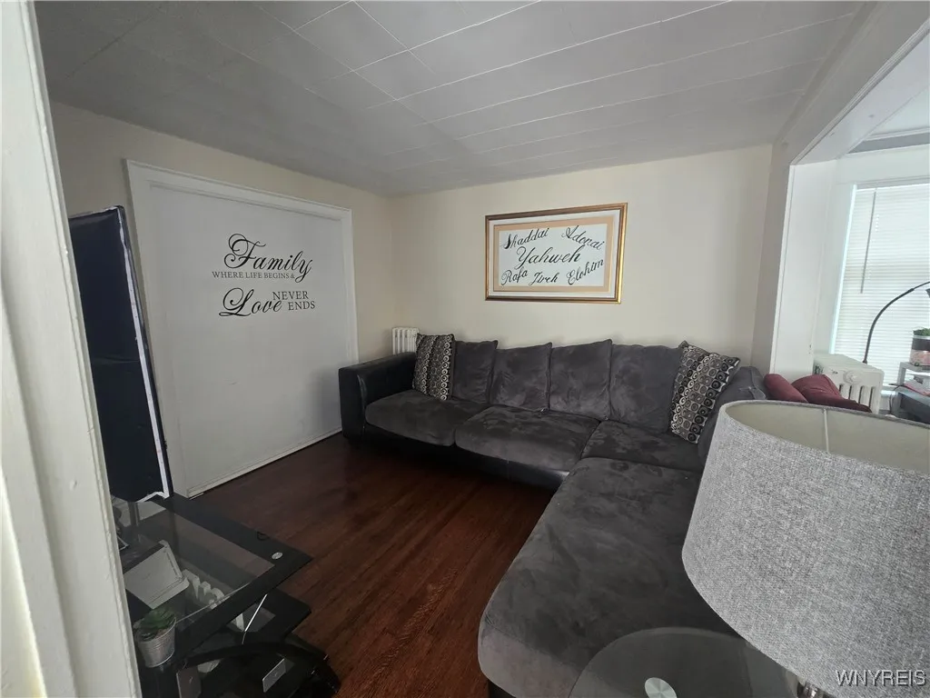 91 Mayer Avenue, Buffalo, New York 14207, Buffalo, New York 14207, 3 Bedrooms Bedrooms, 6 Rooms Rooms,1 BathroomBathrooms,Residential,For Sale,91 Mayer Avenue, Buffalo, New York 14207,B1630532