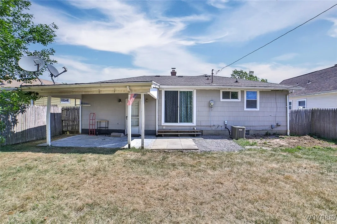 126 Leonore Road, Amherst, New York 14226, Amherst, New York 14226, 3 Bedrooms Bedrooms, 7 Rooms Rooms,2 BathroomsBathrooms,Residential,For Sale,126 Leonore Road, Amherst, New York 14226,B1623535
