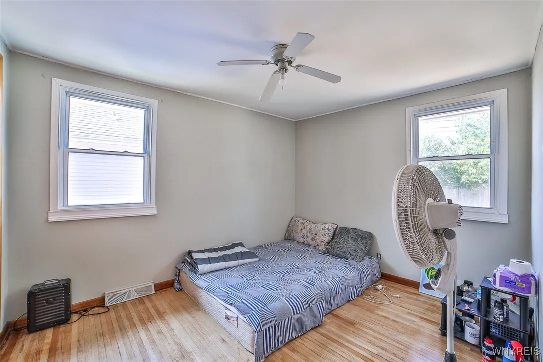 126 Leonore Road, Amherst, New York 14226, Amherst, New York 14226, 3 Bedrooms Bedrooms, 7 Rooms Rooms,2 BathroomsBathrooms,Residential,For Sale,126 Leonore Road, Amherst, New York 14226,B1623535