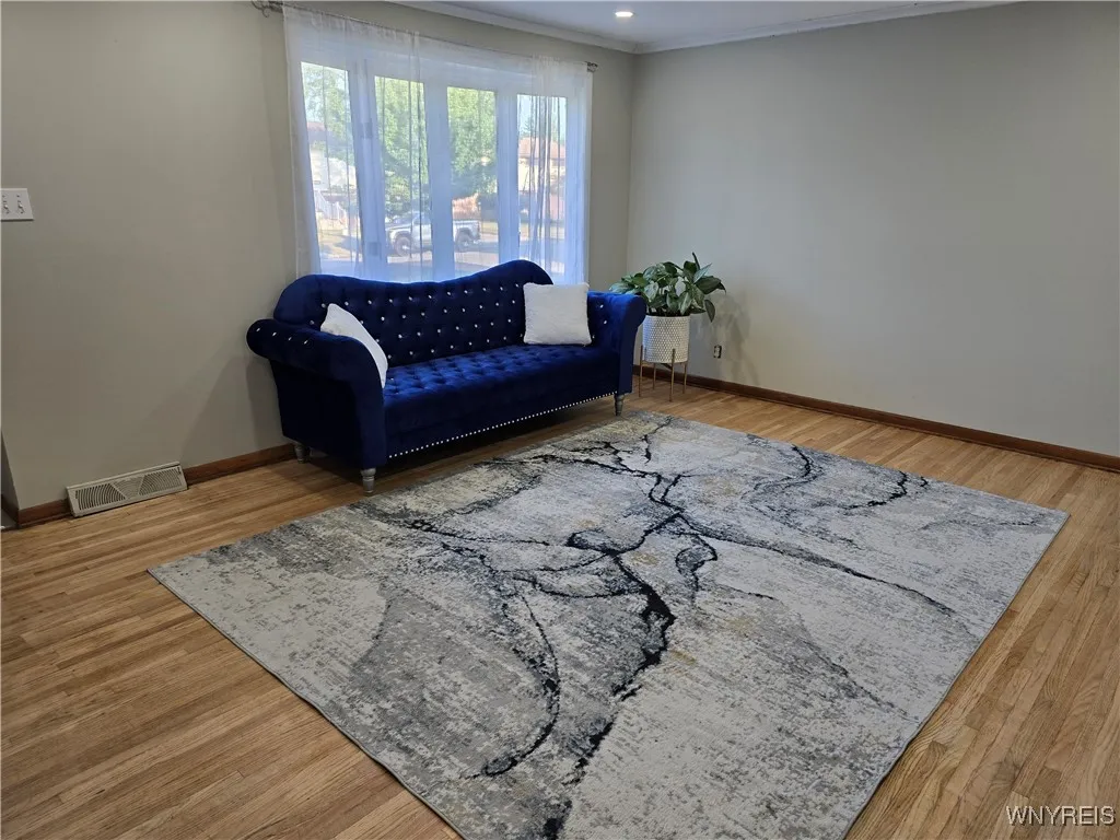 126 Leonore Road, Amherst, New York 14226, Amherst, New York 14226, 3 Bedrooms Bedrooms, 7 Rooms Rooms,2 BathroomsBathrooms,Residential,For Sale,126 Leonore Road, Amherst, New York 14226,B1623535
