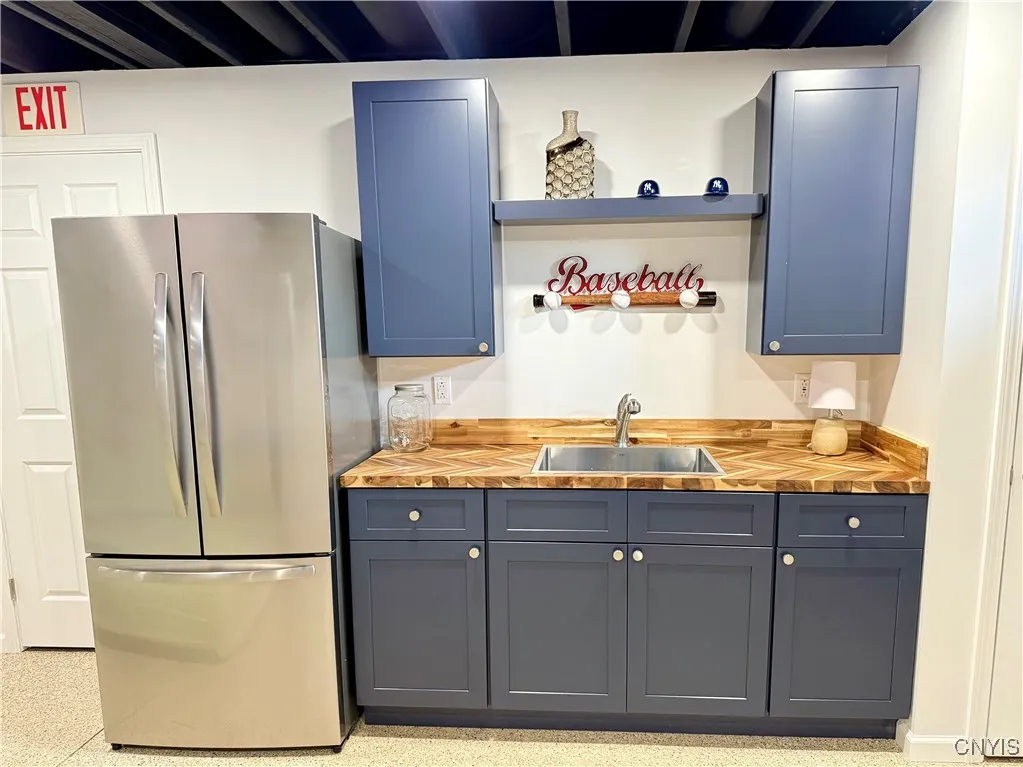 22 Oakwood Drive, New Hartford, New York 13413, New Hartford, New York 13413, 5 Bedrooms Bedrooms, 15 Rooms Rooms,4 BathroomsBathrooms,Residential,Closed,22 Oakwood Drive, New Hartford, New York 13413,0,S1627773