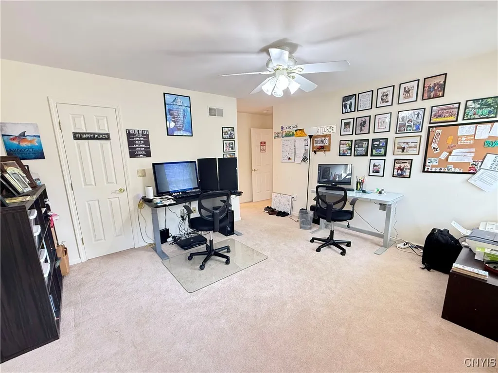 22 Oakwood Drive, New Hartford, New York 13413, New Hartford, New York 13413, 5 Bedrooms Bedrooms, 15 Rooms Rooms,4 BathroomsBathrooms,Residential,Closed,22 Oakwood Drive, New Hartford, New York 13413,0,S1627773