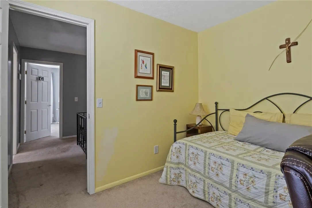 22 Braintree Crescent, Penfield, New York 14526, Penfield, New York 14526, 3 Bedrooms Bedrooms, 10 Rooms Rooms,3 BathroomsBathrooms,Residential,Closed,22 Braintree Crescent, Penfield, New York 14526,0,R1628063