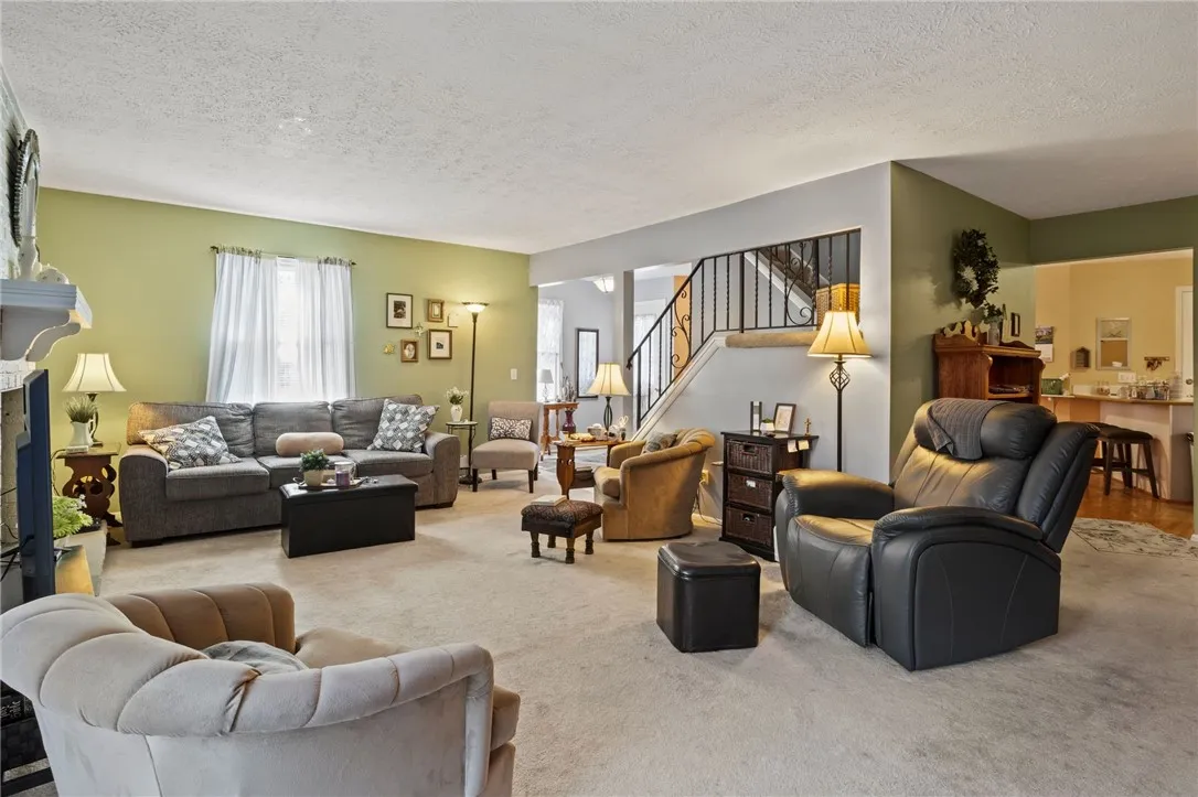 22 Braintree Crescent, Penfield, New York 14526, Penfield, New York 14526, 3 Bedrooms Bedrooms, 10 Rooms Rooms,3 BathroomsBathrooms,Residential,Closed,22 Braintree Crescent, Penfield, New York 14526,0,R1628063
