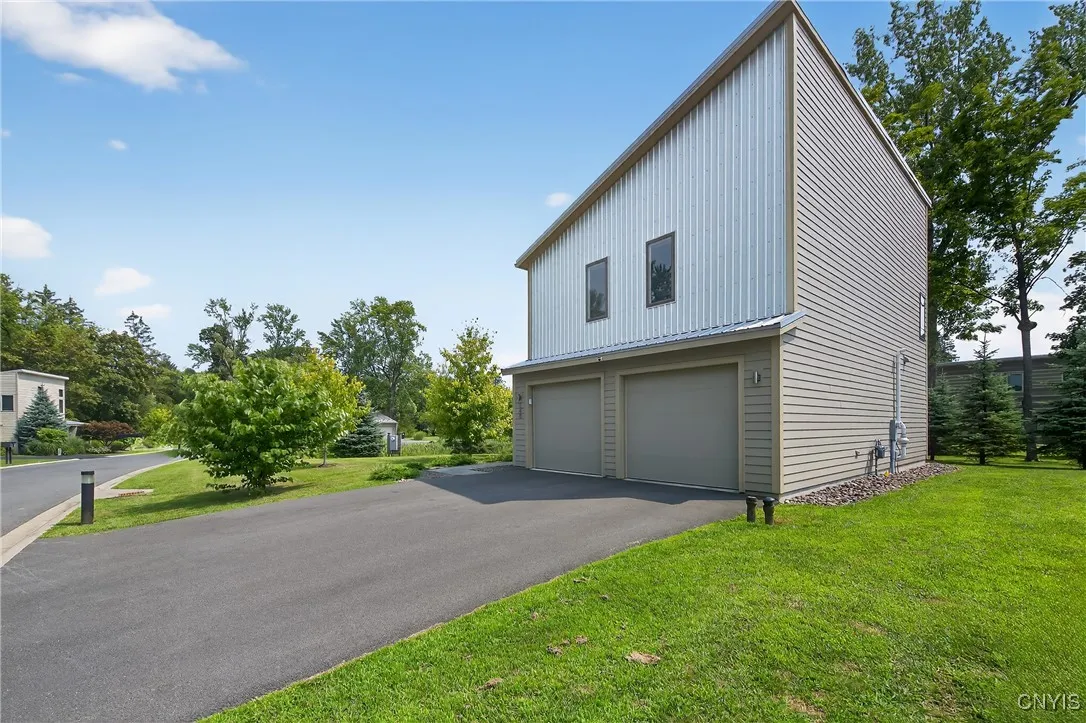 140 Xavier Circle, Syracuse, New York 13210, Syracuse, New York 13210, 2 Bedrooms Bedrooms, 5 Rooms Rooms,2 BathroomsBathrooms,Residential,Closed,140 Xavier Circle, Syracuse, New York 13210,0,S1628360