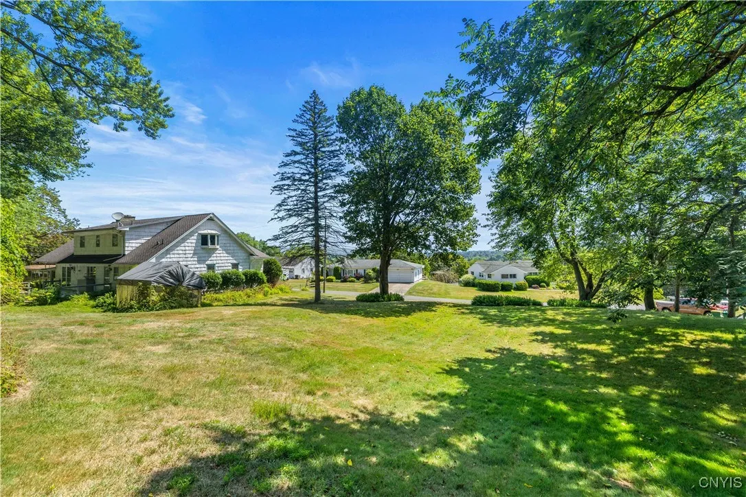 114 Harts Hill Terrace, Whitestown, New York 13492, Whitestown, New York 13492, 4 Bedrooms Bedrooms, 7 Rooms Rooms,2 BathroomsBathrooms,Residential,Closed,114 Harts Hill Terrace, Whitestown, New York 13492,0,S1629221