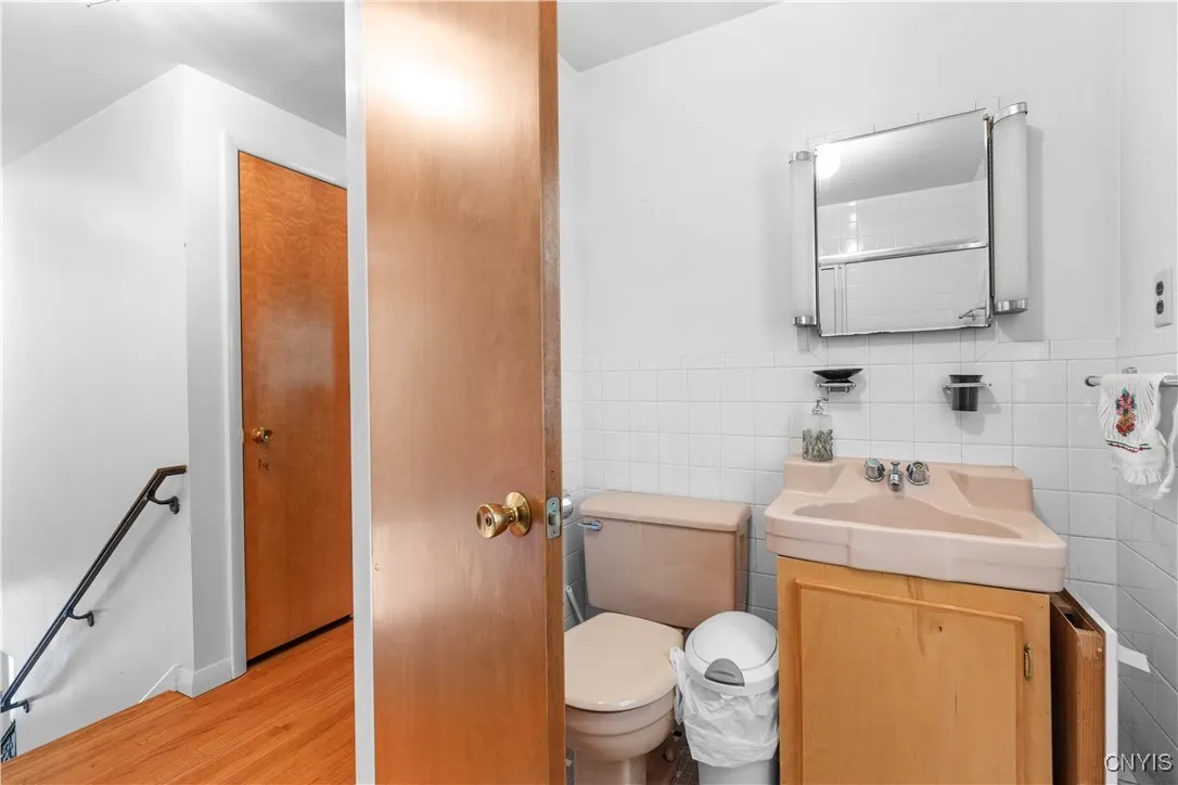 114 Harts Hill Terrace, Whitestown, New York 13492, Whitestown, New York 13492, 4 Bedrooms Bedrooms, 7 Rooms Rooms,2 BathroomsBathrooms,Residential,Closed,114 Harts Hill Terrace, Whitestown, New York 13492,0,S1629221