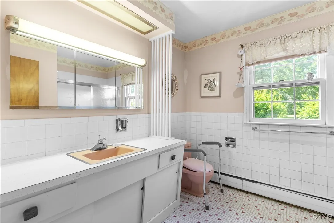 114 Harts Hill Terrace, Whitestown, New York 13492, Whitestown, New York 13492, 4 Bedrooms Bedrooms, 7 Rooms Rooms,2 BathroomsBathrooms,Residential,Closed,114 Harts Hill Terrace, Whitestown, New York 13492,0,S1629221