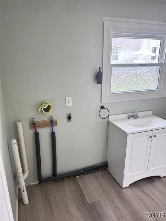 7900 Owasco Avenue, Cicero, New York 13039, Cicero, New York 13039, 3 Bedrooms Bedrooms, 5 Rooms Rooms,2 BathroomsBathrooms,Residential,For Sale,7900 Owasco Avenue, Cicero, New York 13039,0,S1629558