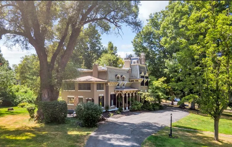 187 South Main Street, Perinton, New York 14450, Perinton, New York 14450, 4 Bedrooms Bedrooms, 13 Rooms Rooms,2 BathroomsBathrooms,Residential,Closed,187 South Main Street, Perinton, New York 14450,0,R1628550