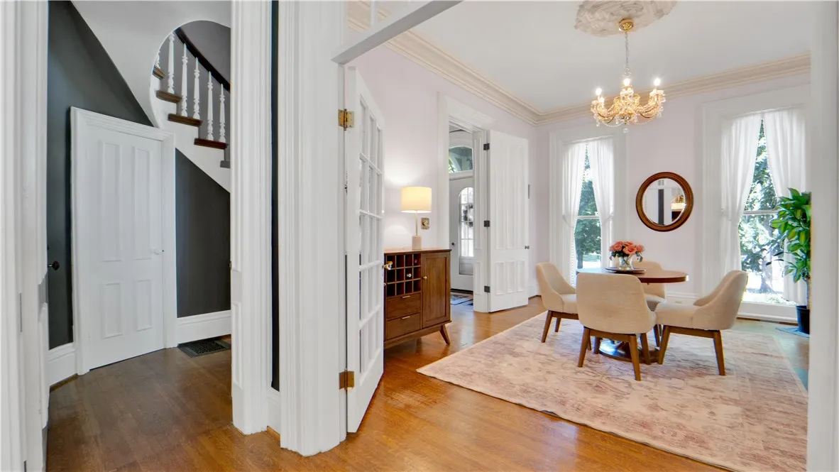 187 South Main Street, Perinton, New York 14450, Perinton, New York 14450, 4 Bedrooms Bedrooms, 13 Rooms Rooms,2 BathroomsBathrooms,Residential,Closed,187 South Main Street, Perinton, New York 14450,0,R1628550