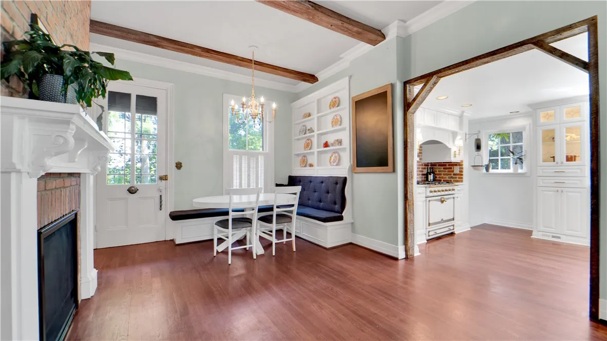 187 South Main Street, Perinton, New York 14450, Perinton, New York 14450, 4 Bedrooms Bedrooms, 13 Rooms Rooms,2 BathroomsBathrooms,Residential,Closed,187 South Main Street, Perinton, New York 14450,0,R1628550