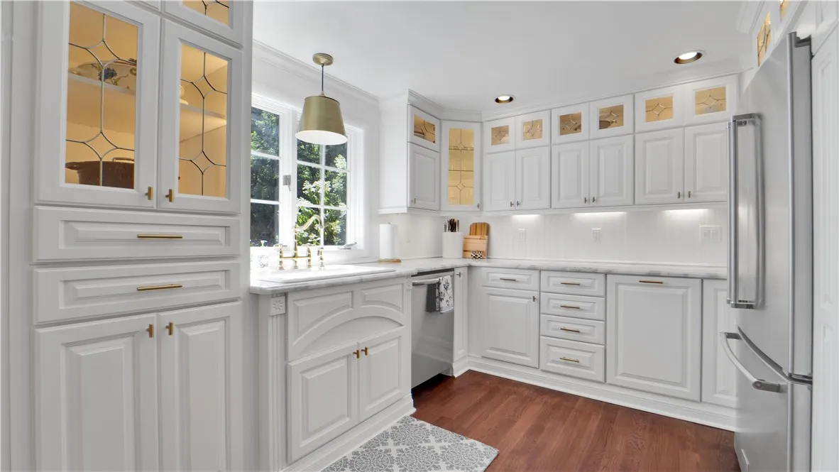 187 South Main Street, Perinton, New York 14450, Perinton, New York 14450, 4 Bedrooms Bedrooms, 13 Rooms Rooms,2 BathroomsBathrooms,Residential,Closed,187 South Main Street, Perinton, New York 14450,0,R1628550