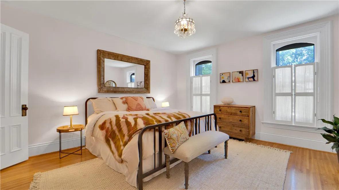 187 South Main Street, Perinton, New York 14450, Perinton, New York 14450, 4 Bedrooms Bedrooms, 13 Rooms Rooms,2 BathroomsBathrooms,Residential,Closed,187 South Main Street, Perinton, New York 14450,0,R1628550