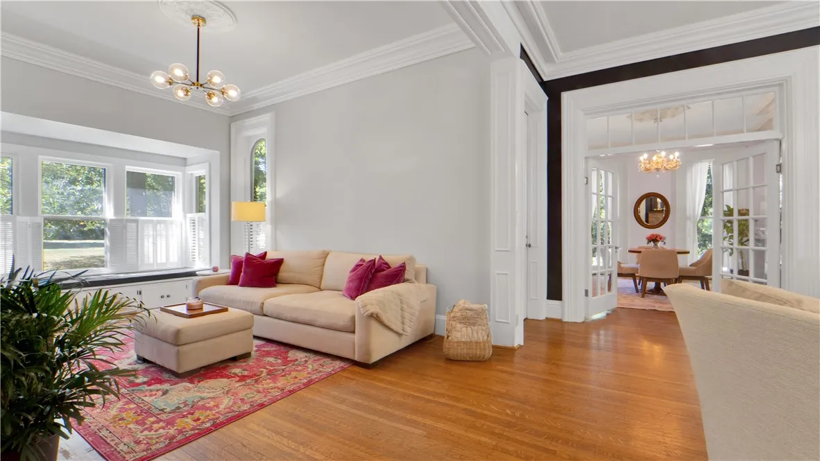 187 South Main Street, Perinton, New York 14450, Perinton, New York 14450, 4 Bedrooms Bedrooms, 13 Rooms Rooms,2 BathroomsBathrooms,Residential,Closed,187 South Main Street, Perinton, New York 14450,0,R1628550