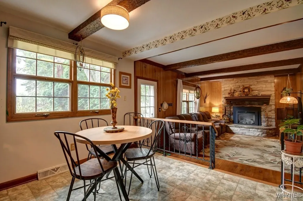 261 Rolling Green Lane, Elma, New York 14059, Elma, New York 14059, 4 Bedrooms Bedrooms, 12 Rooms Rooms,2 BathroomsBathrooms,Residential,Closed,261 Rolling Green Lane, Elma, New York 14059,0,B1630392