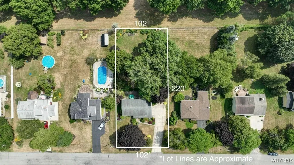 261 Rolling Green Lane, Elma, New York 14059, Elma, New York 14059, 4 Bedrooms Bedrooms, 12 Rooms Rooms,2 BathroomsBathrooms,Residential,Closed,261 Rolling Green Lane, Elma, New York 14059,0,B1630392