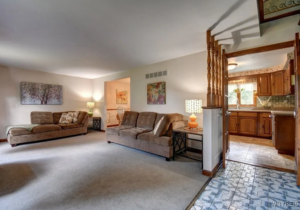 261 Rolling Green Lane, Elma, New York 14059, Elma, New York 14059, 4 Bedrooms Bedrooms, 12 Rooms Rooms,2 BathroomsBathrooms,Residential,Closed,261 Rolling Green Lane, Elma, New York 14059,0,B1630392