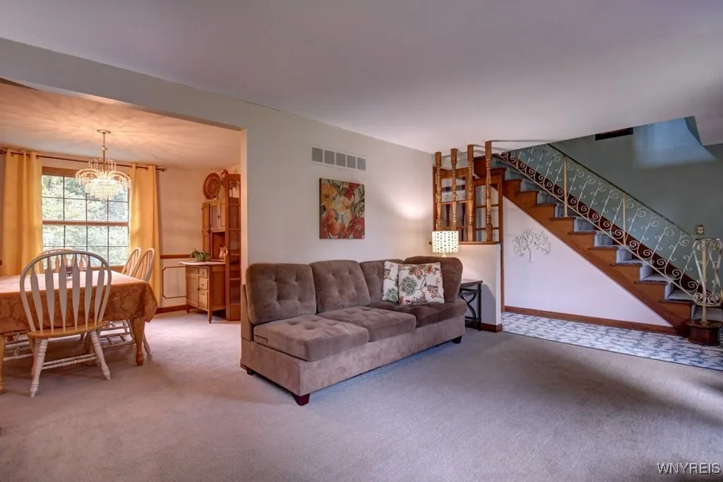 261 Rolling Green Lane, Elma, New York 14059, Elma, New York 14059, 4 Bedrooms Bedrooms, 12 Rooms Rooms,2 BathroomsBathrooms,Residential,Closed,261 Rolling Green Lane, Elma, New York 14059,0,B1630392