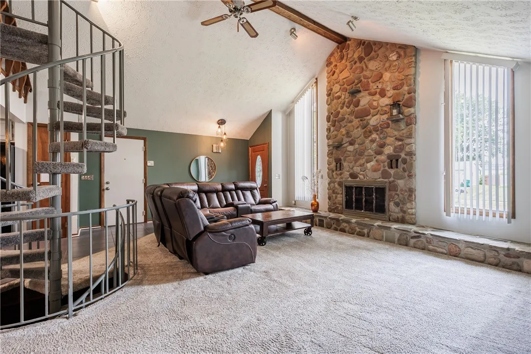 27 Ezio Drive, Gates, New York 14606, Gates, New York 14606, 3 Bedrooms Bedrooms, 6 Rooms Rooms,2 BathroomsBathrooms,Residential,Closed,27 Ezio Drive, Gates, New York 14606,0,R1626994